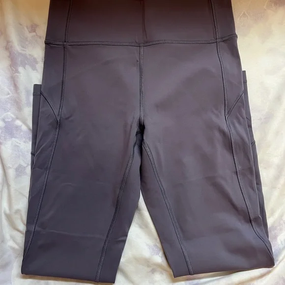 Lululemon In Movements 25” - Picture 3 of 5